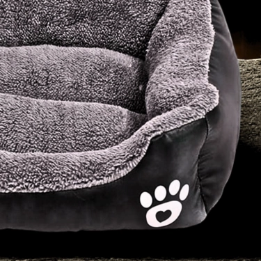 Claw-Printed-Square-Dog-Bed-14.webp