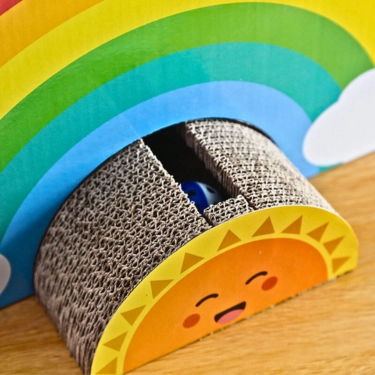 Rainbow-Scratch-Cat-Claw-Plate-1-1.webp