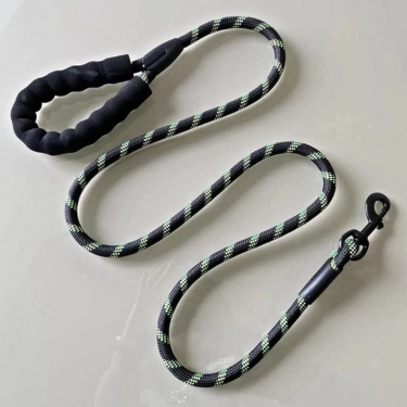 Reflective-Nylon-Leash-with-Comfy-Grip-15.webp