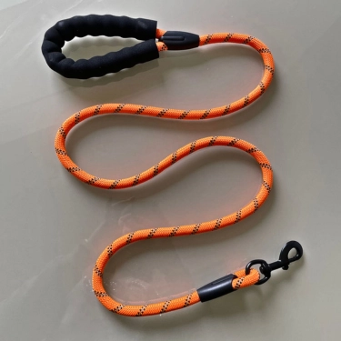 Reflective-Nylon-Leash-with-Comfy-Grip-27.webp